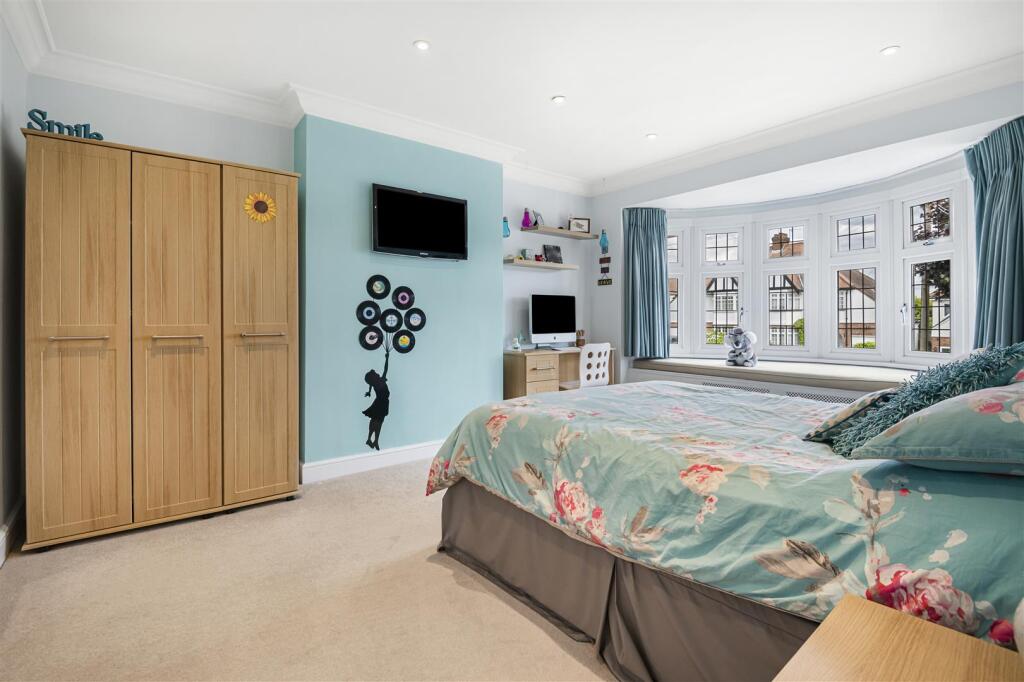 BEDROOM 3