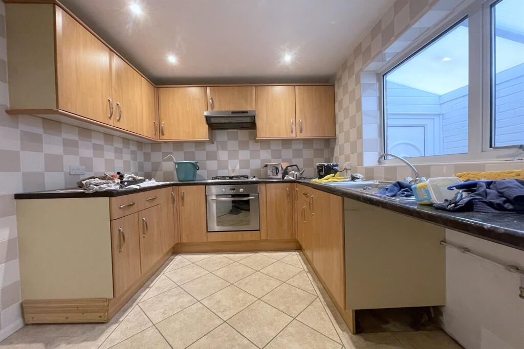 Fitted+kitchen+with+