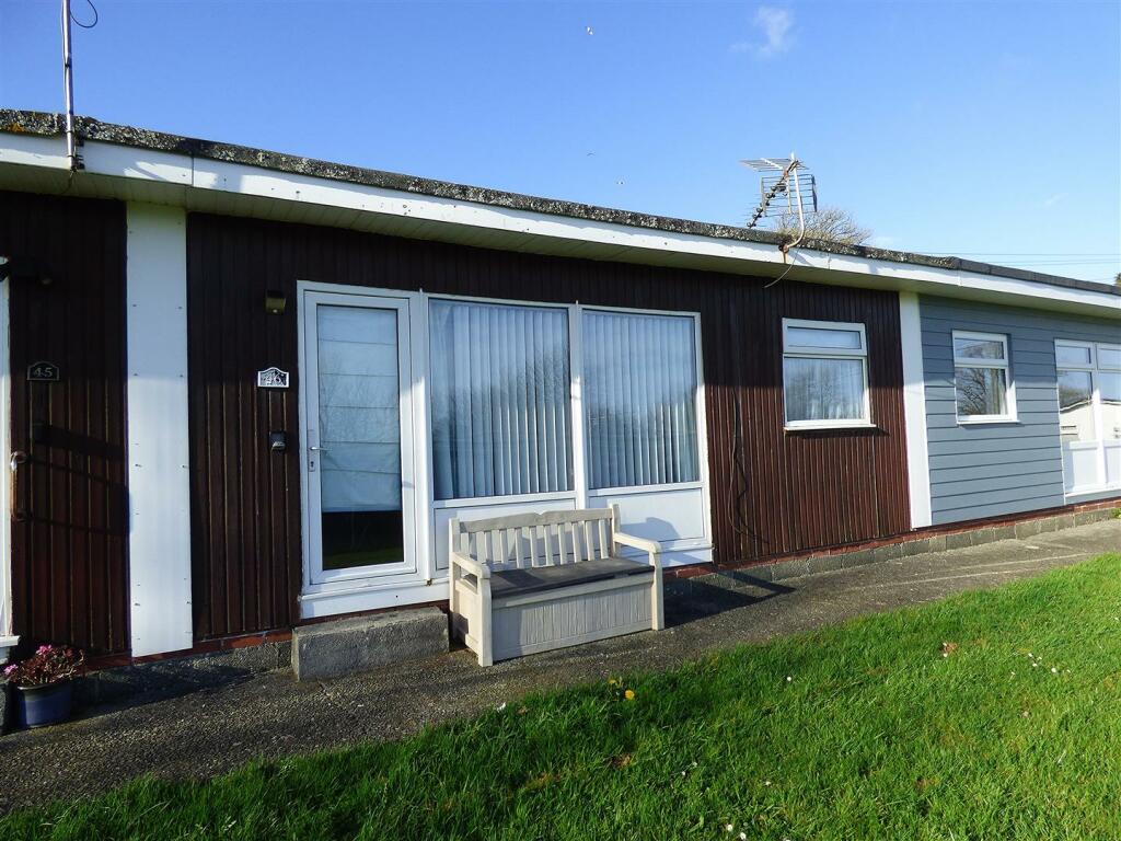 46 Norton Park Front.jpg