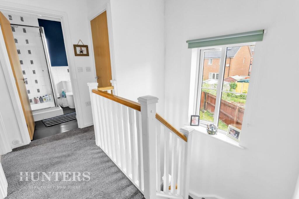 20 Oak Close (10).jpg