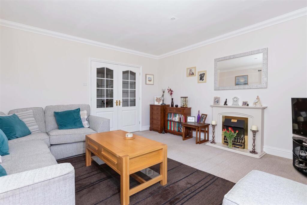 Strand Court_19.jpg
