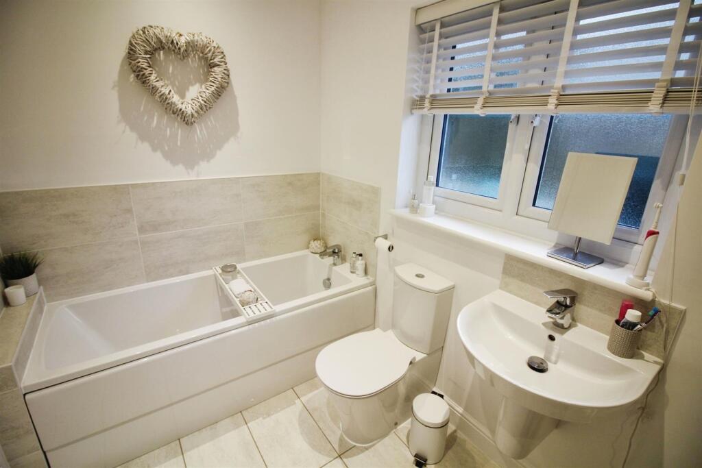 En-suite Bathroom