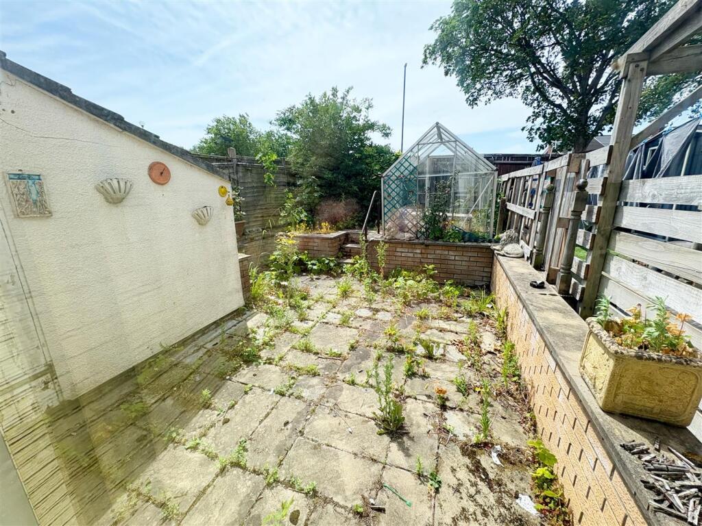 Rear garden and patio (2).jpg