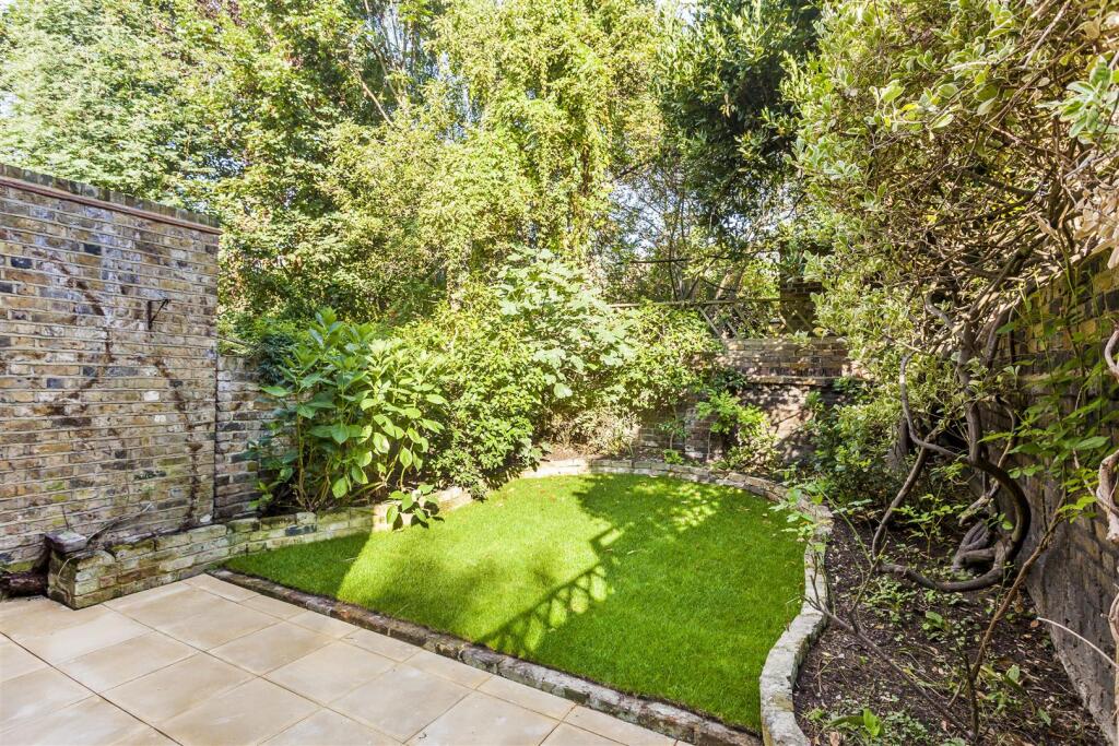 Hebron Road - Garden.jpg