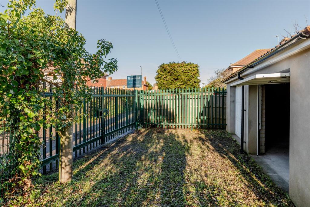 Garage, Sea Mills 12.jpg