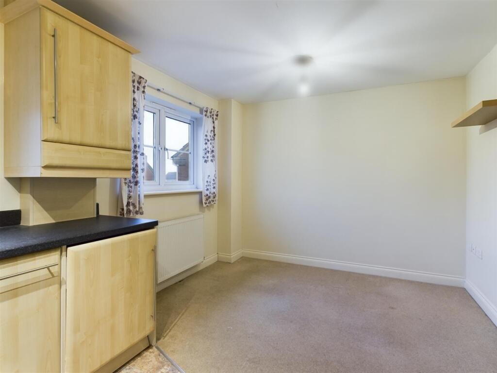 CAM02319G0-PR0051-ST