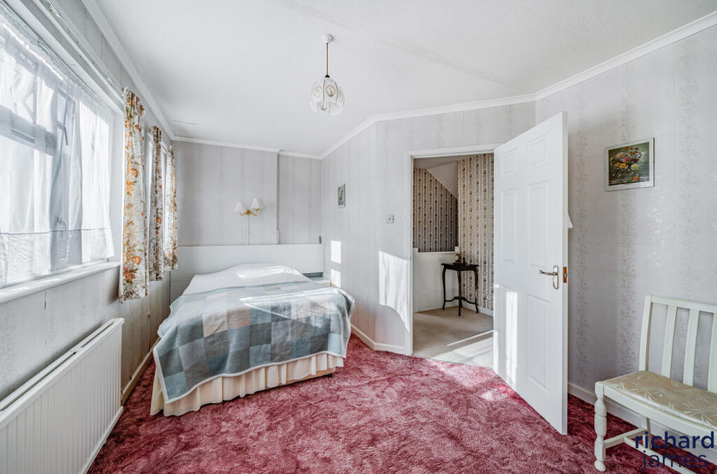 1d562063-974b-46c...