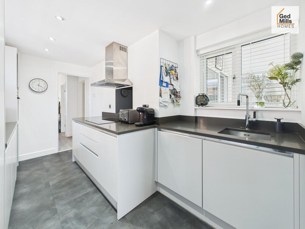 CAM04261G0-PR0071...