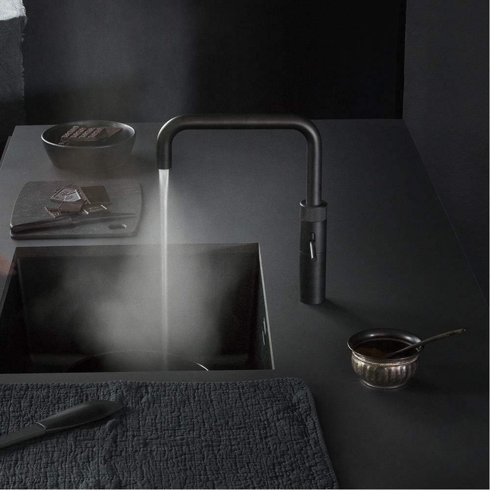 Fusion Square Black 1.jpg