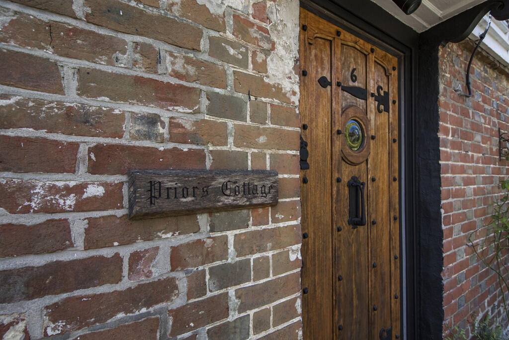 Front Door Name P...