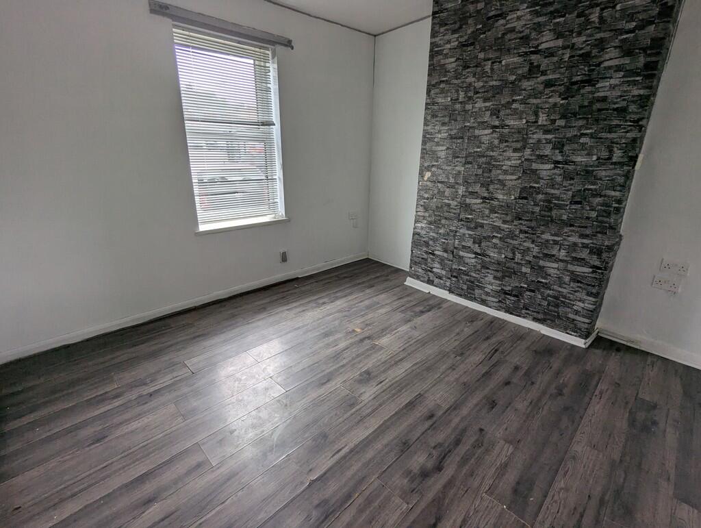 PXL_20250508_1221...