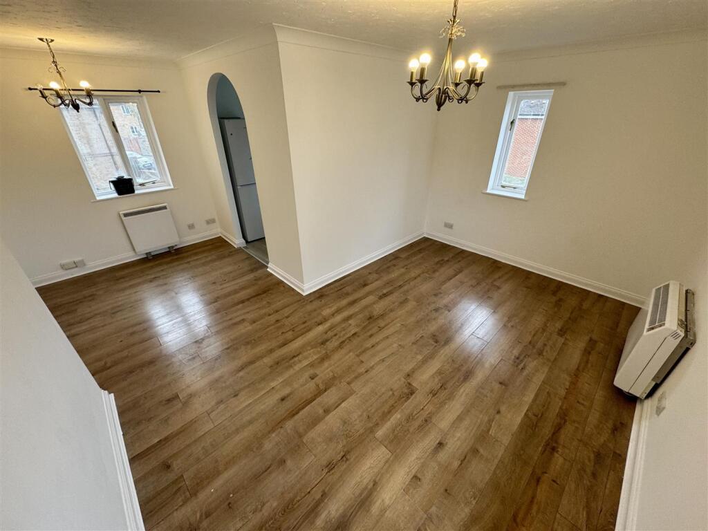 Aynsley Gardens, Church Langley, Harlow