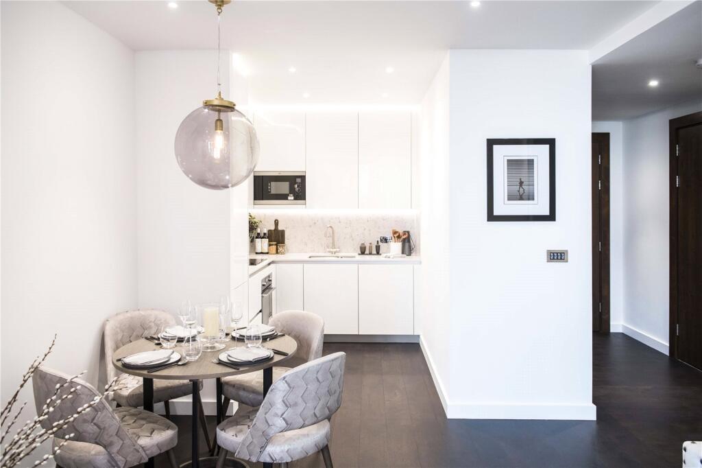 Kitchen/Living Area