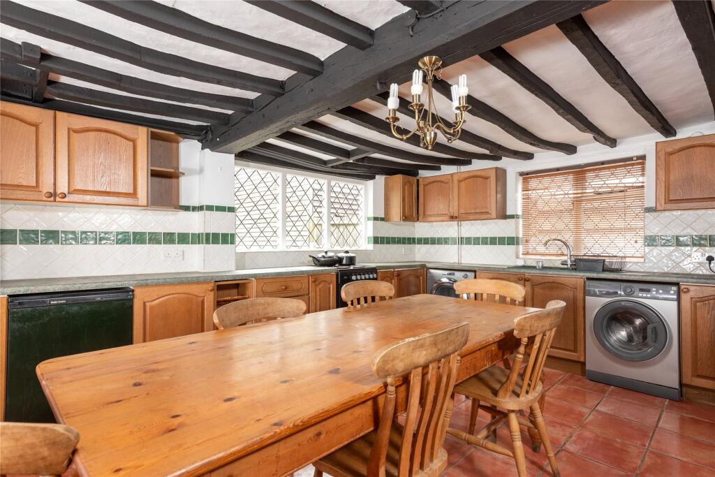 Kitchen/Breakfast Rm