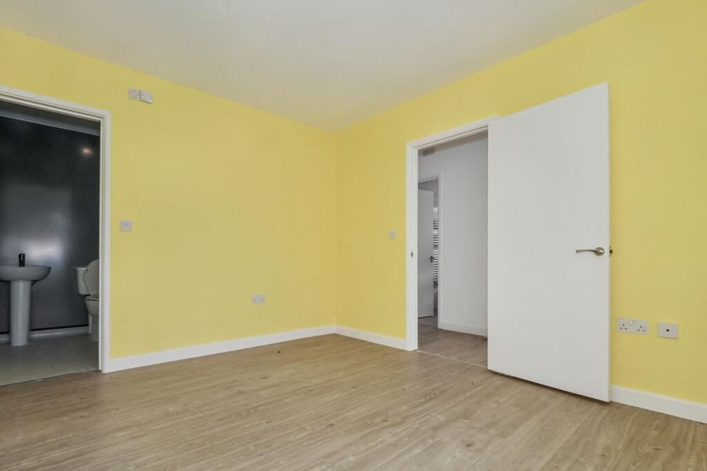 15 Sweechgate, Broad Oak, Canterbury, Kent, CT2 0QY