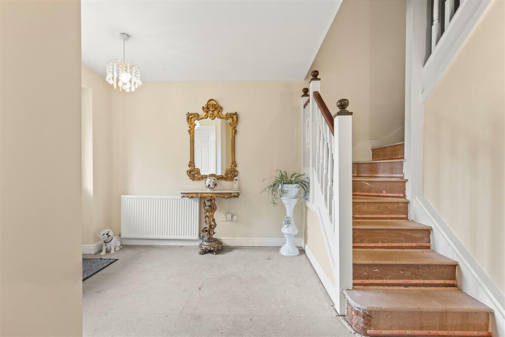 15B Wayside Court-04 (1).jpg