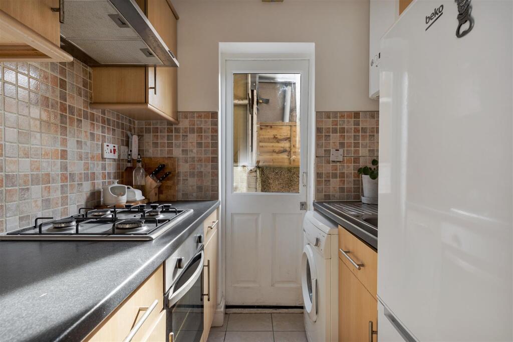 Farnborough Avenue E17