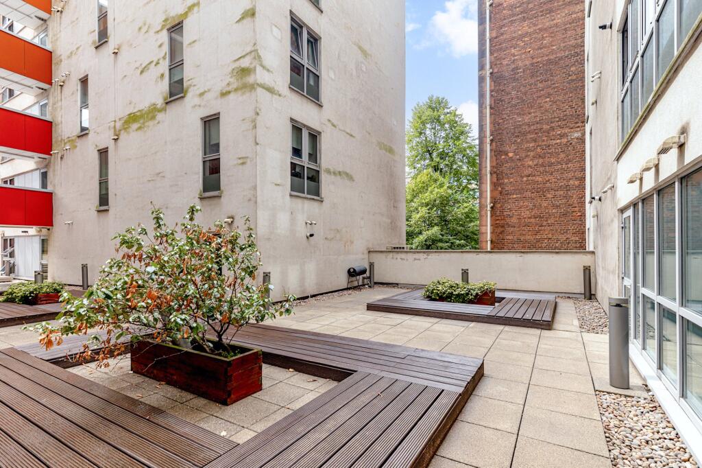 Communal Terrace Are