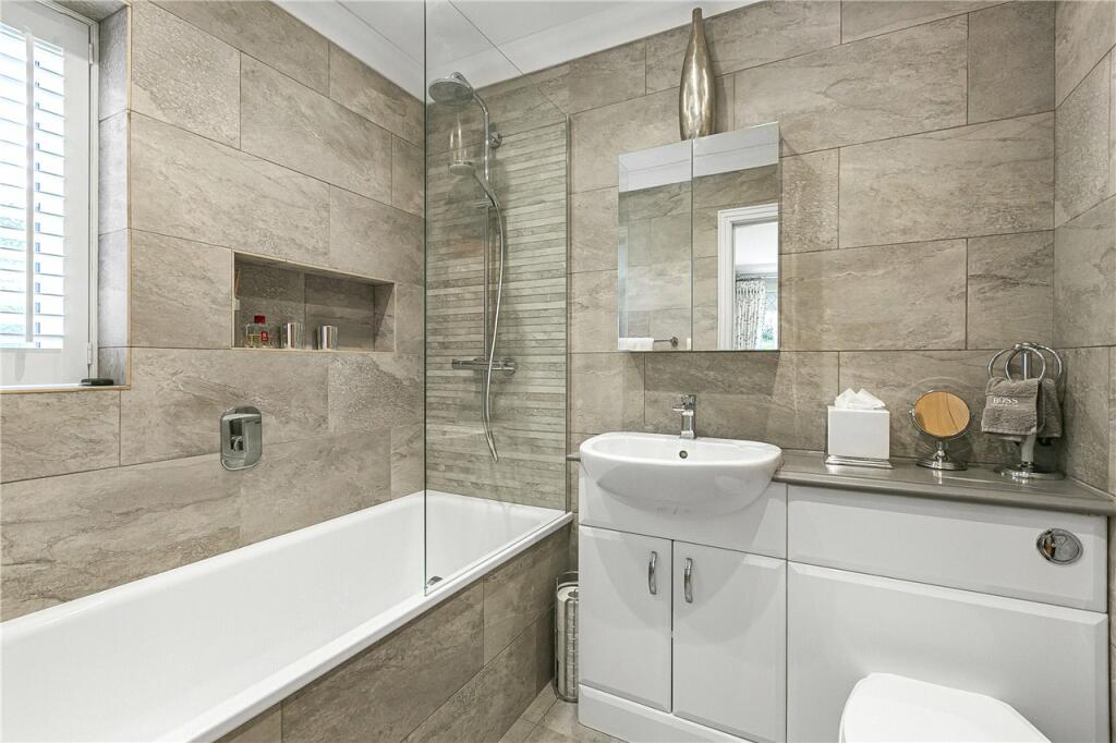 Ensuite