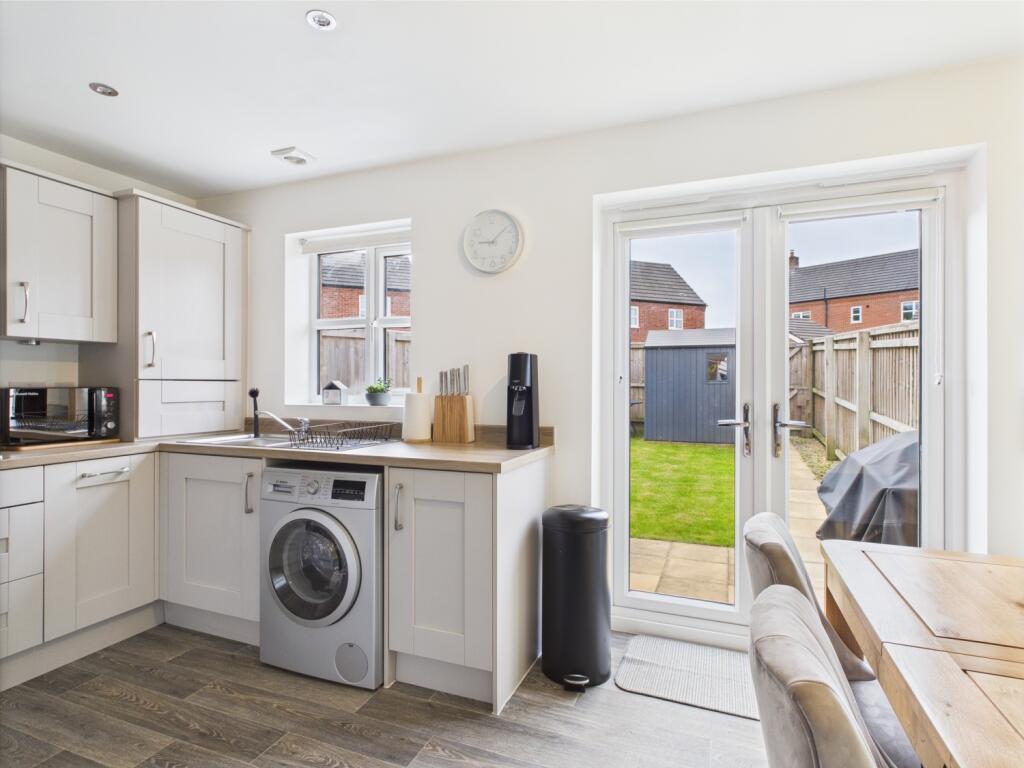 CAM04634G0-PR0034-STILL005