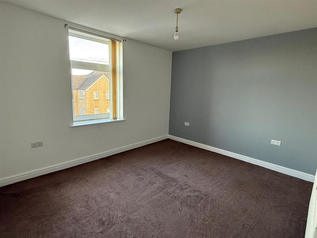 WhatsApp Image 2025-11-25 at 15.11.57 (1).jpeg