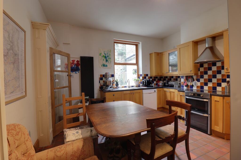 Kitchen diner 1
