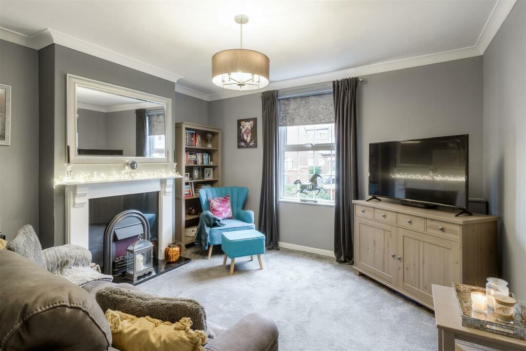 28 Coleshill Road, Atherstone