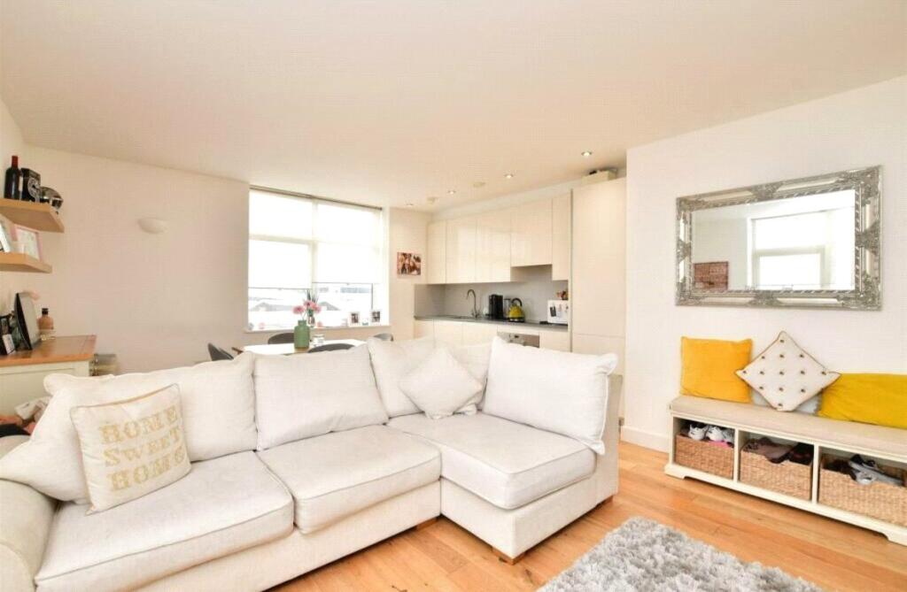 Lounge/Diner/Kitchen