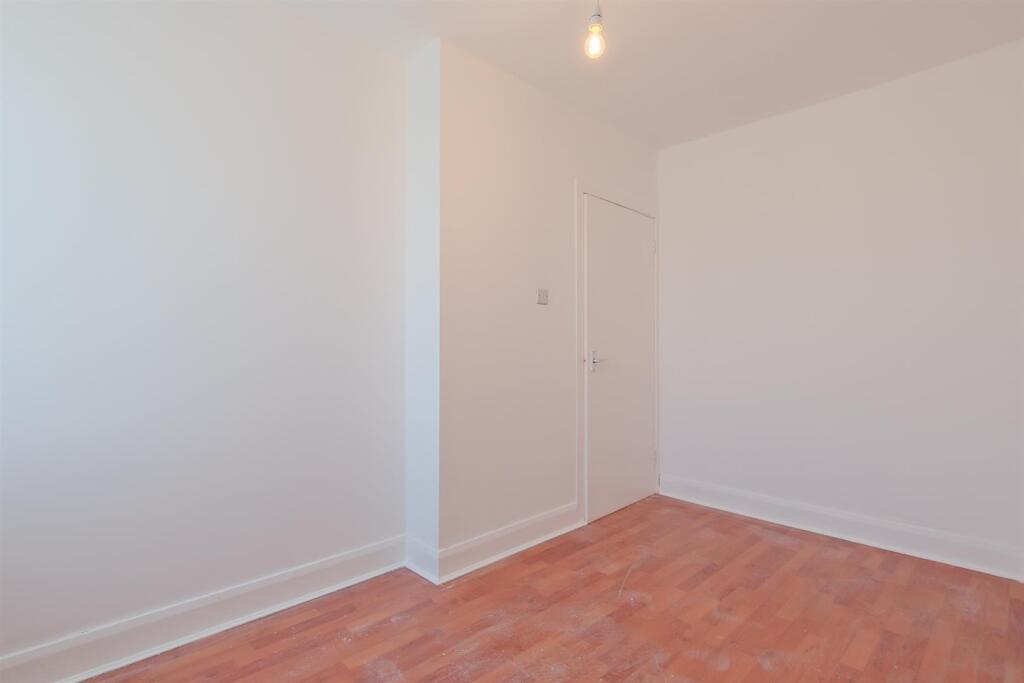 023-18 Fraser Street, Cleland ML1 5PW.jpg