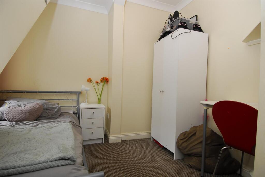 42FurzehillRd009.JPG