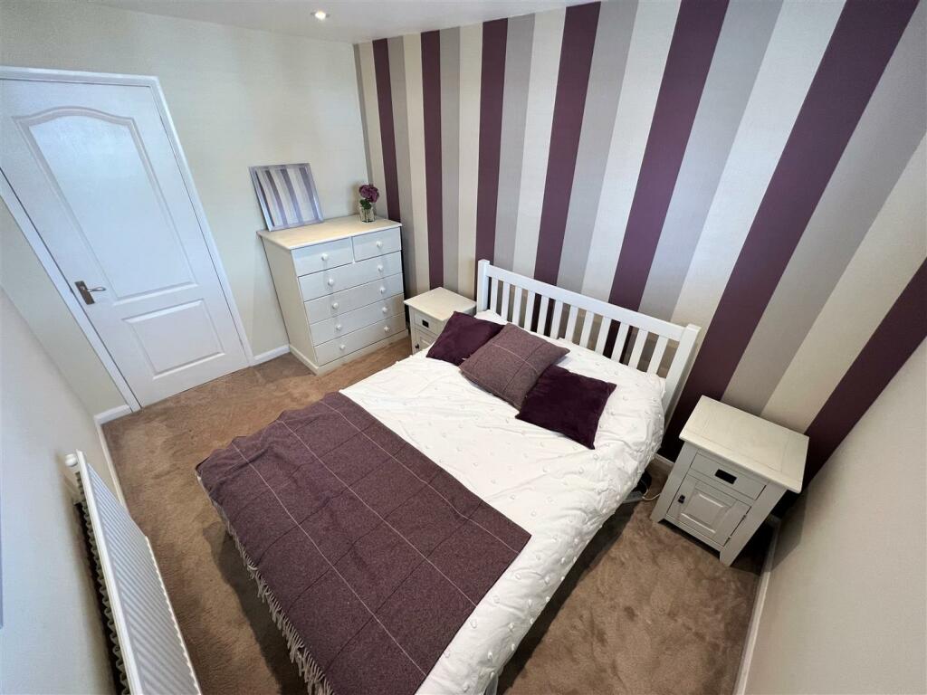 Bedroom 2B.JPG