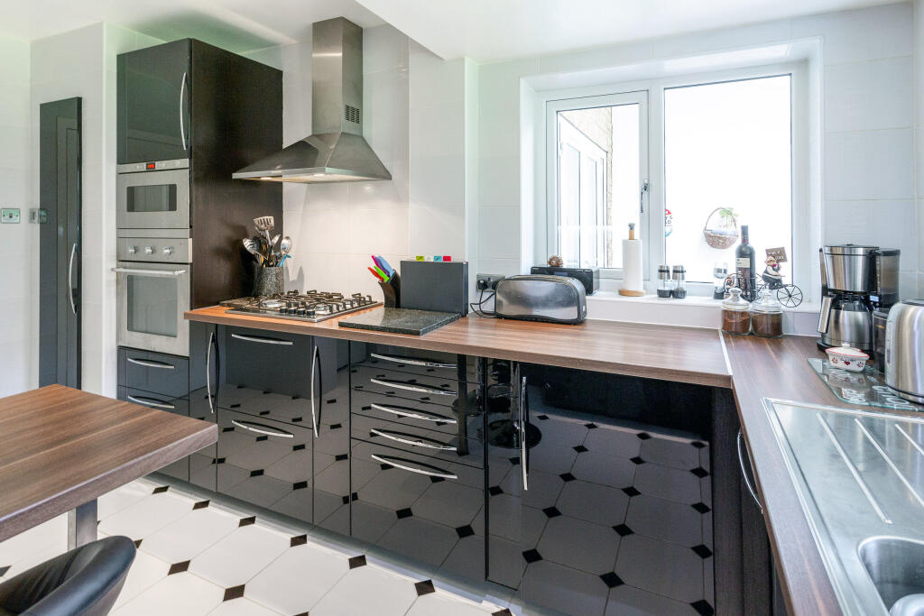 Kitchen b