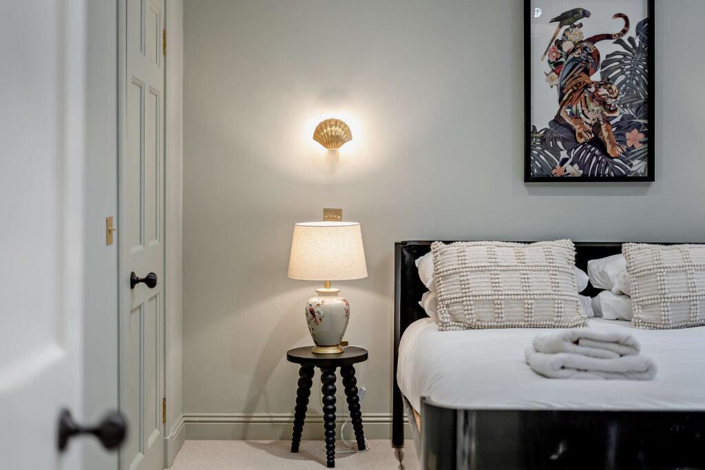 Modern Light Fitting