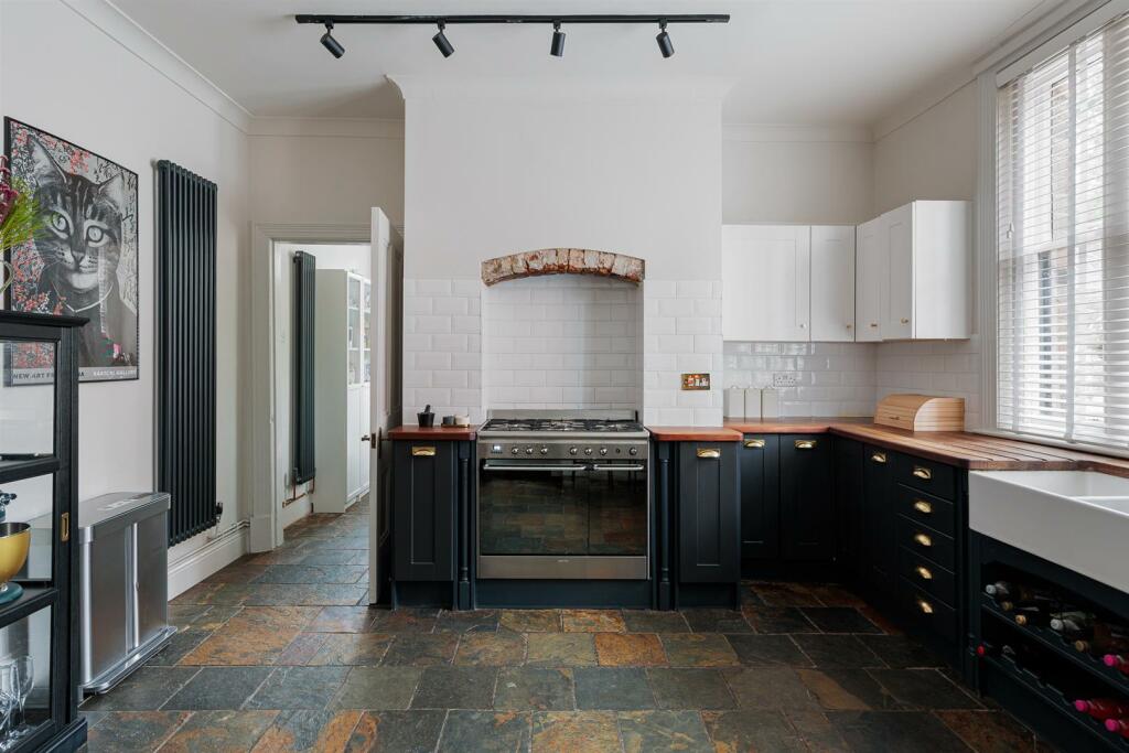 Kitchen/Breakfast