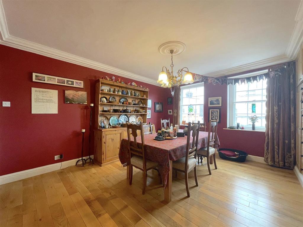 Dining Room (3).jpeg