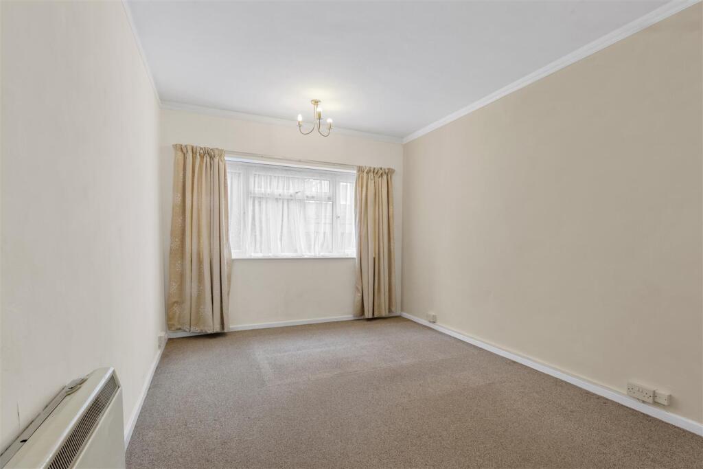 bedroom.jpg
