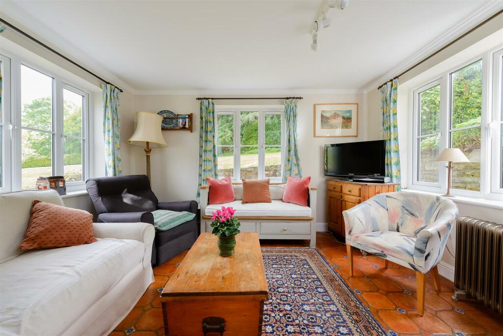8268900-interior03.jpg