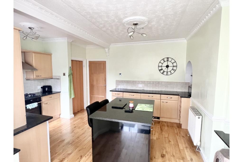 Kitchen/Breakfast