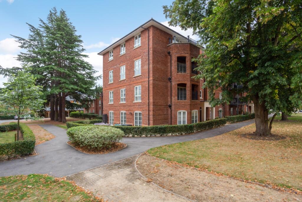 28 Windsor Court ...