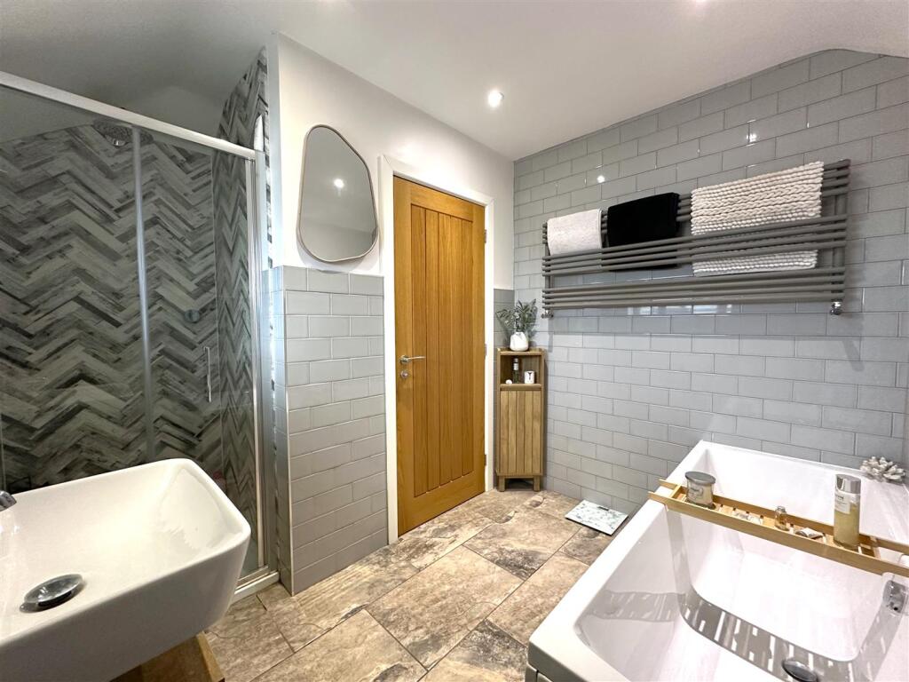 Four-Piece Bathroom 267