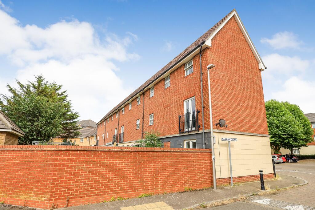 126 Caspian Way, Purfleet, Essex, RM19 1LF