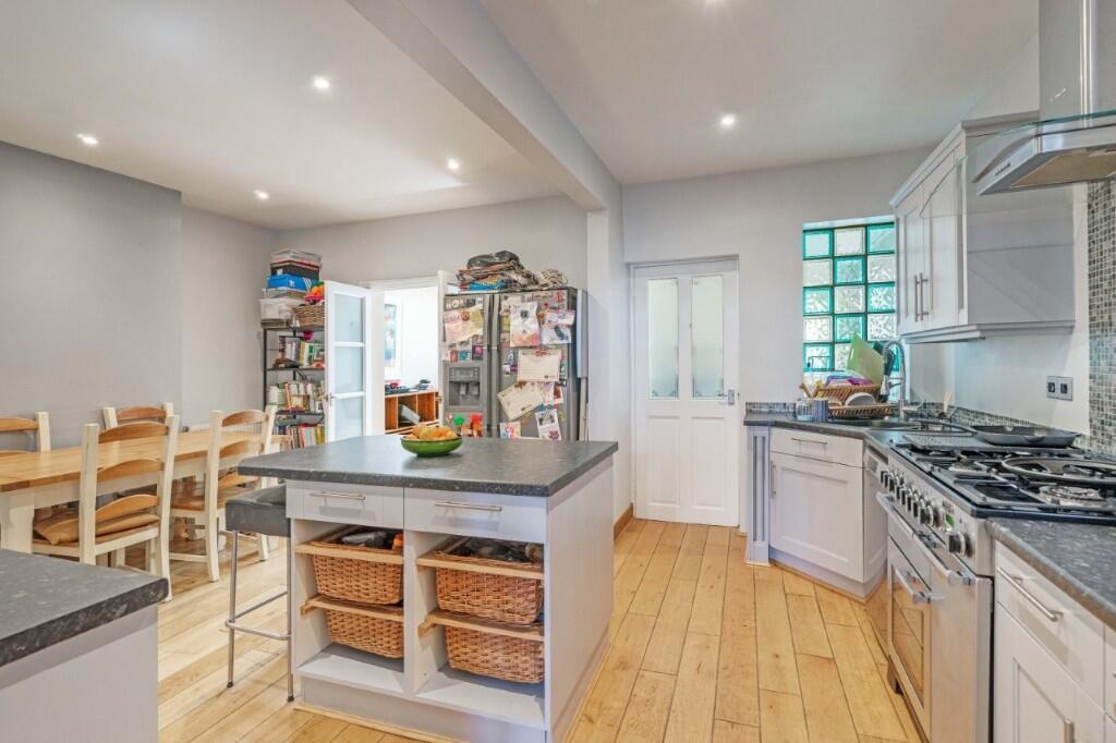 Kitchen/breakfast