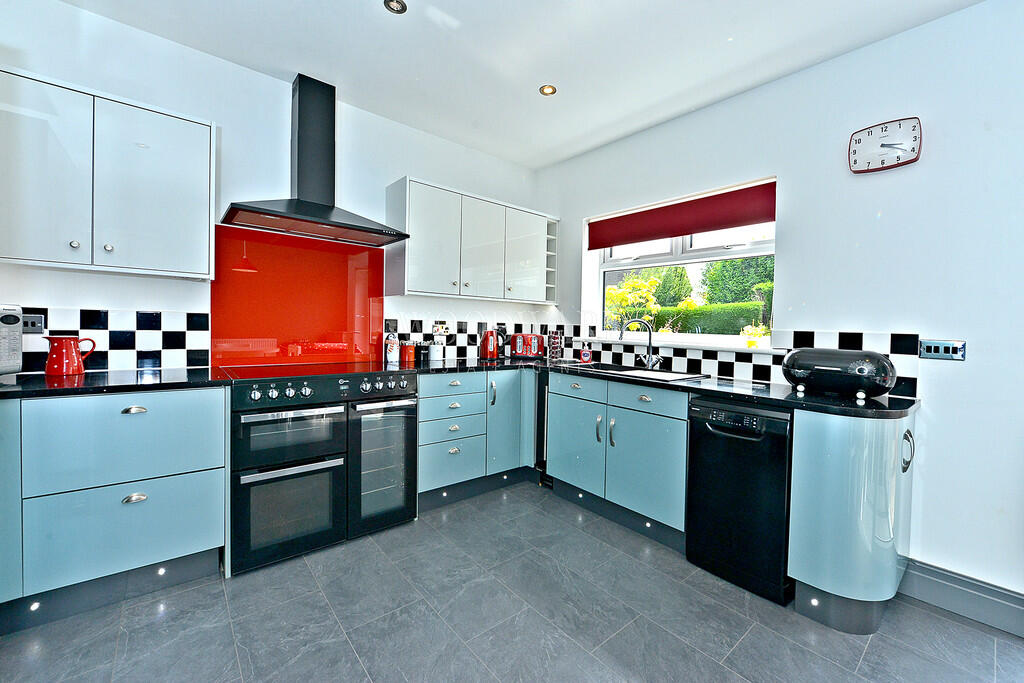 Kitchen/Dining Ro...