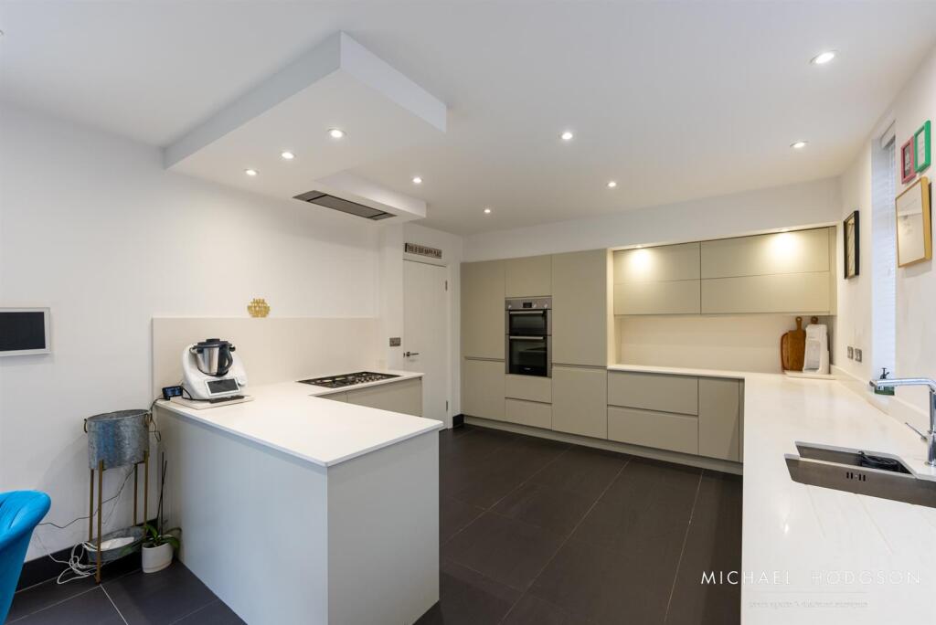 88 Queen Alexandra Road 2025-18.jpg