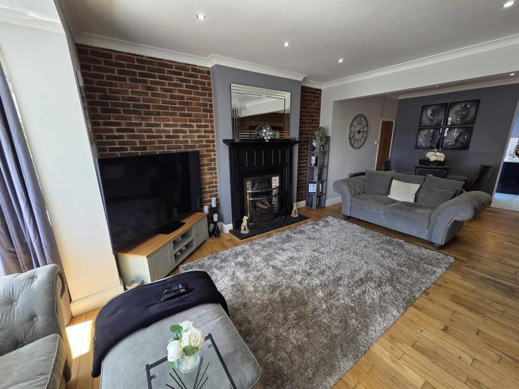 527122660_1106997251394432_6234479857914669046_n.j