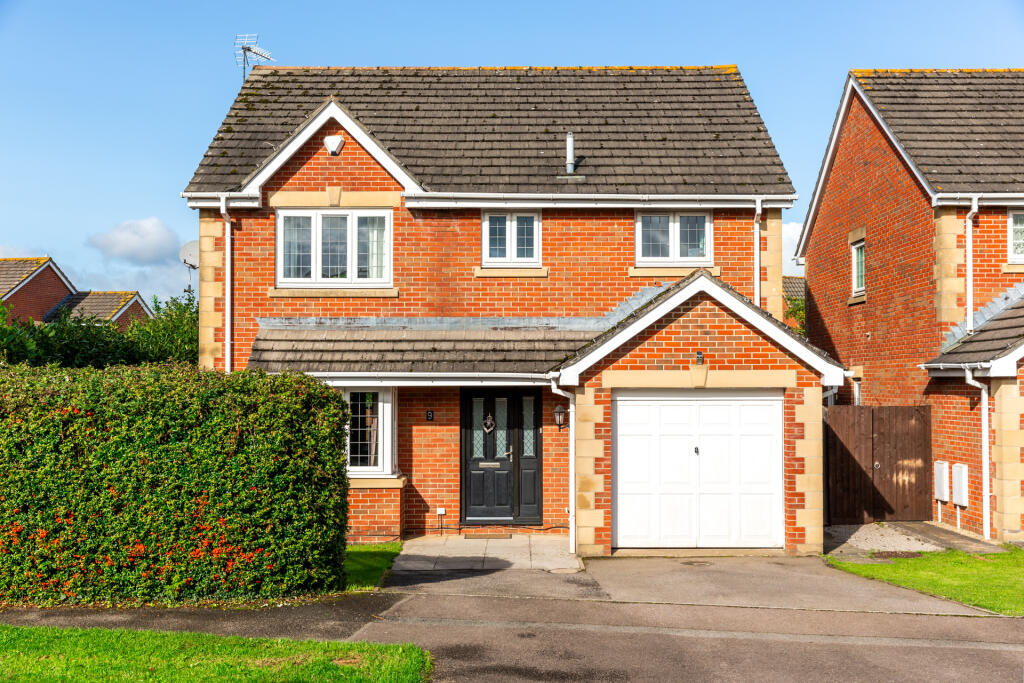 Robinson-David-Estate-Agents-Gloucester-Cherringto