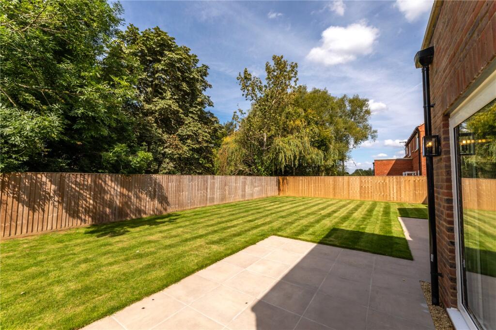 Show Home Garden