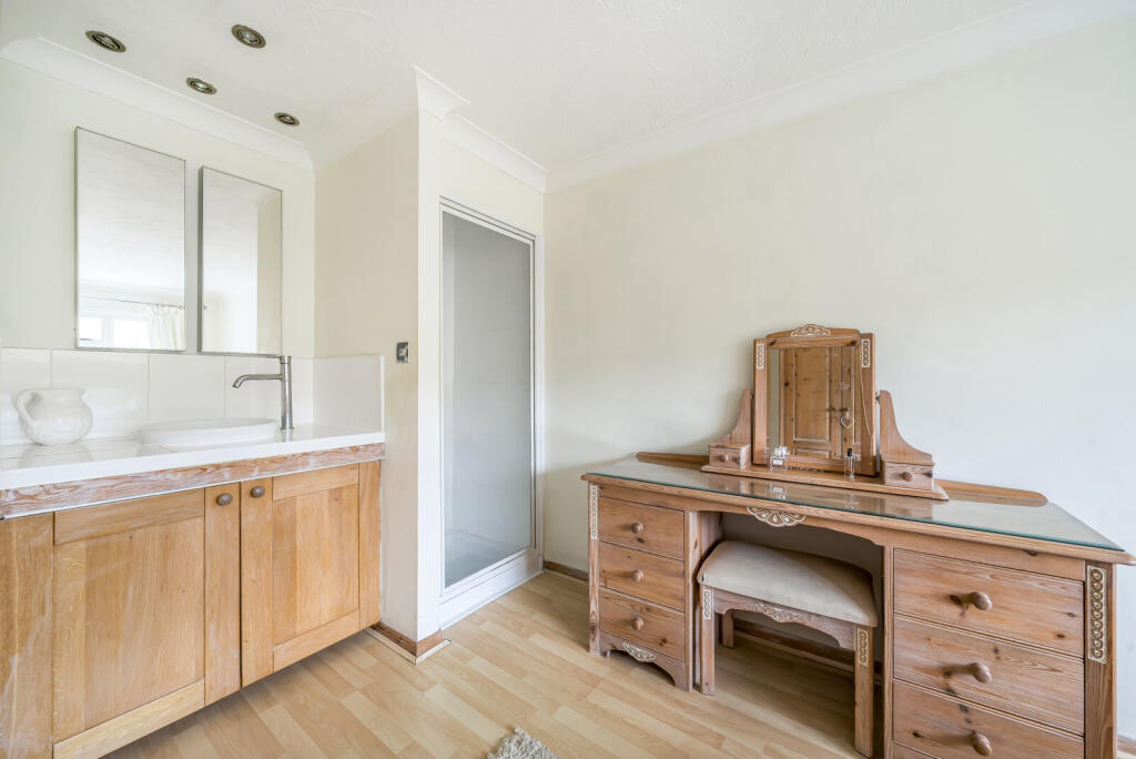 1346547-12-68b16f...