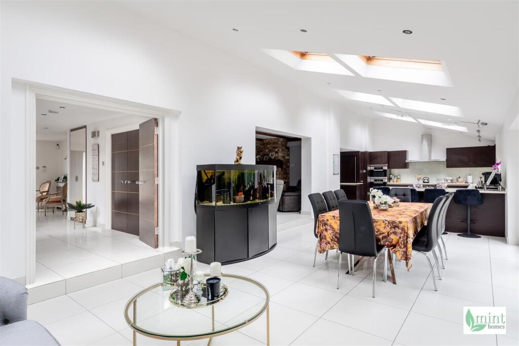 Watermarked - The Sheiling, Pond Road-13.jpg