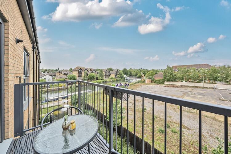 1294227 4 6825f6dd3161b ARW min